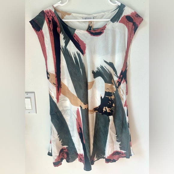 Masai Abstract Sleeveless Top and Black Pants Set - Picture 1 of 7